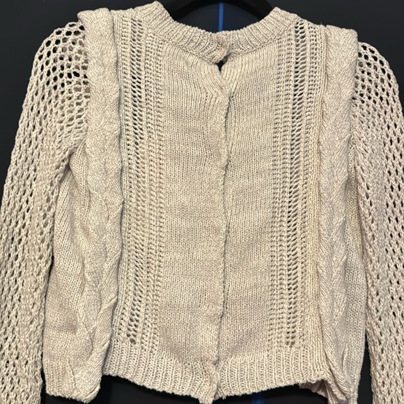 ✨ LIMITED EDITION ✨ WILDFOX Knitted Cropped Button-Back Crochet Knit Sweater - Picture 3 of 4